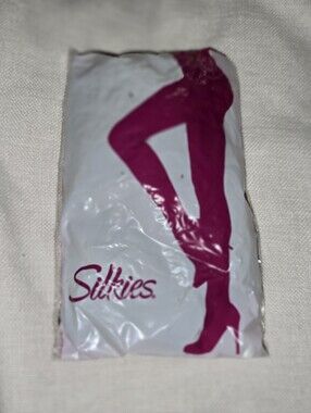 Silkies 080502 Sheer Toe to Waist 2016 Queen Beige Pantyhose New with tags